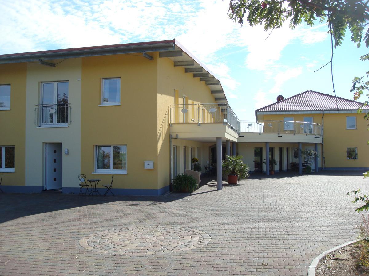 Gaestehaus Weingut Glas Neustadt an der Weinstraße 外观 照片